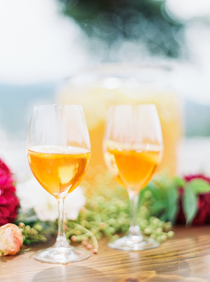 15-signature-wedding-cocktails
