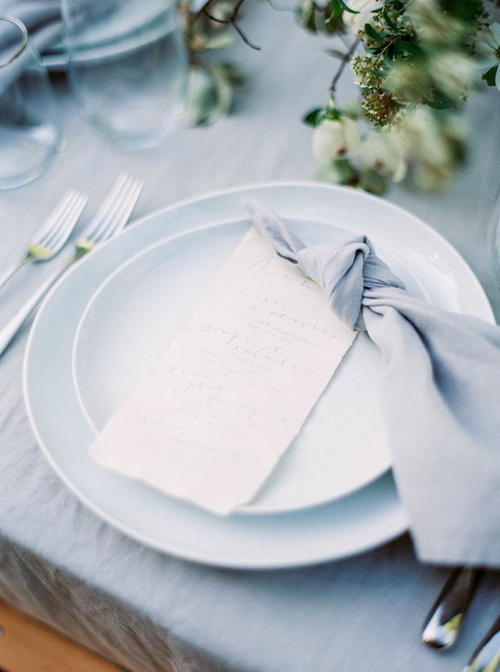 15-simple-modern-blue-white-green-wedding