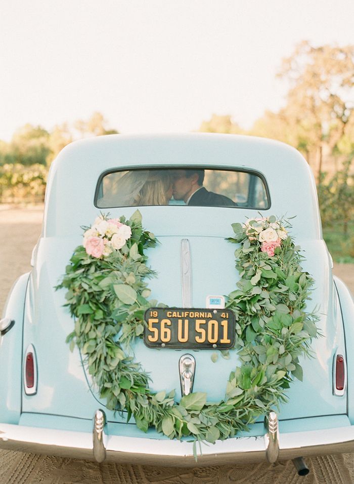 17-blue-vintage-car-california-wedding