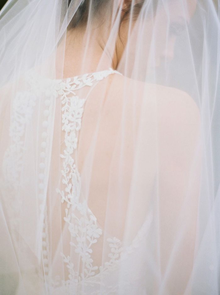 18-delicate-lace-spring-wedding