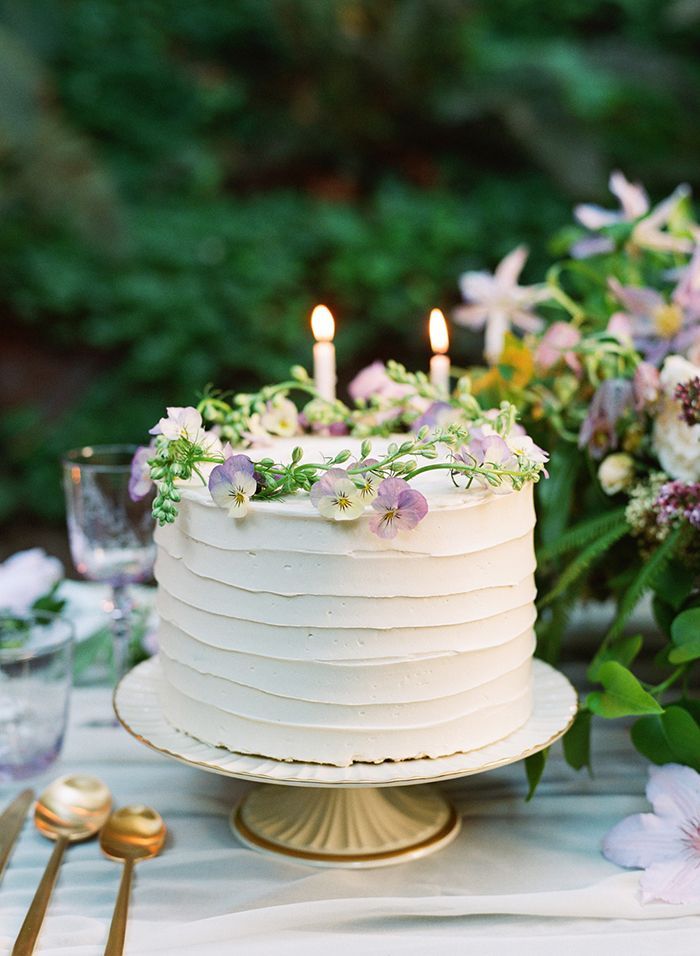 19-simple-wedding-cake