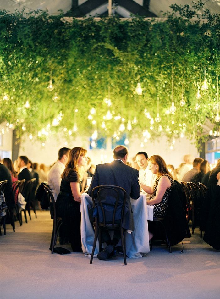 22-indoor-modern-garden-style-wedding