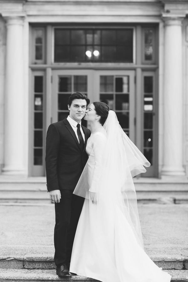 24-black-and-white-wedding-portrait