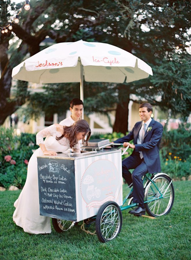 24-wedding-ice-cream-cart