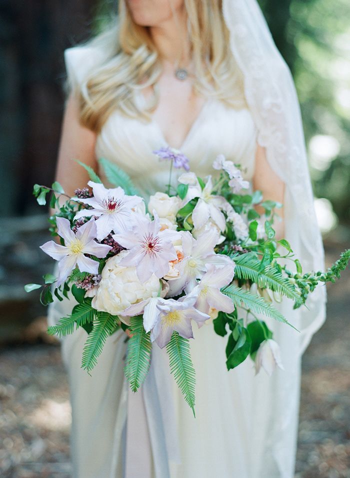 25-purple-white-simple-wedding-bouquet