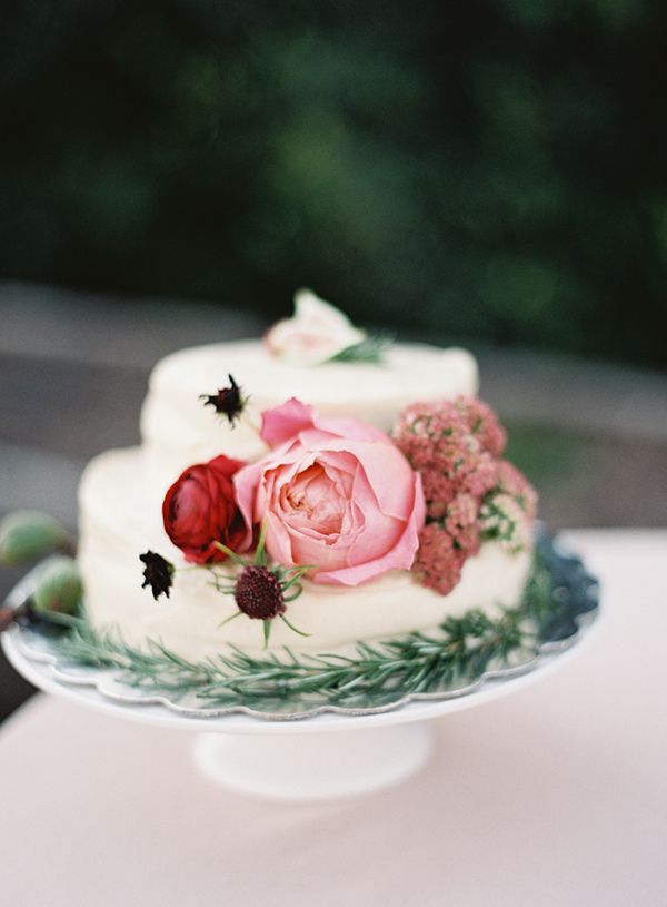 45-small-wedding-cake