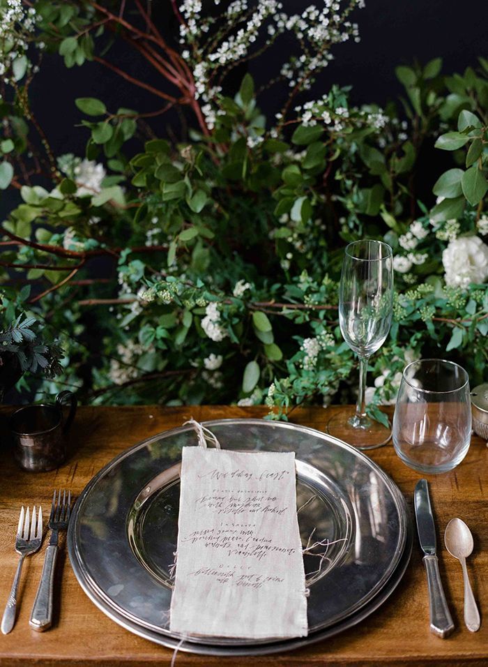 5-natural-calligraphy-table-setting