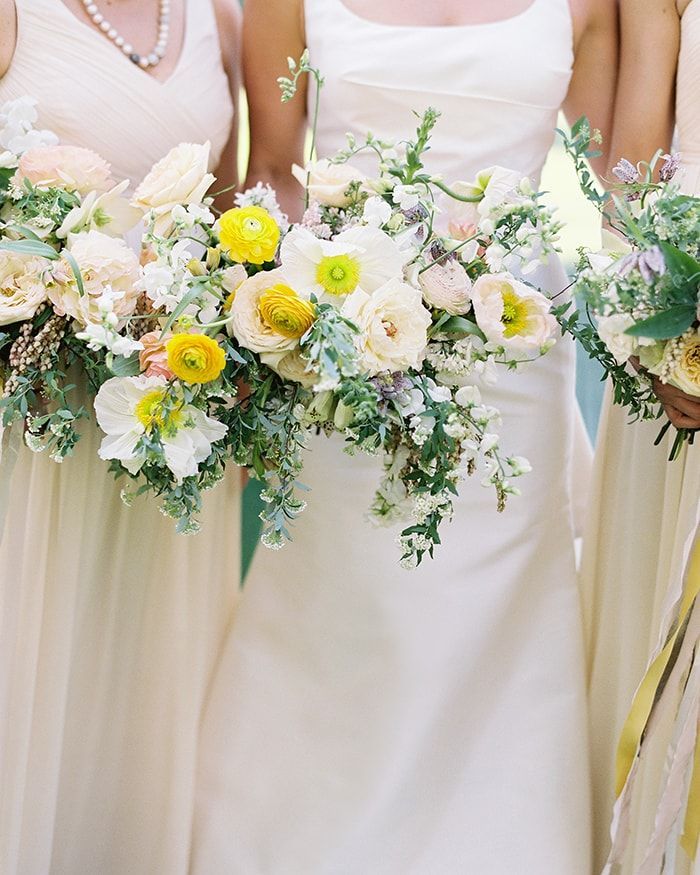 6-bright-bridesmaid-bouquets