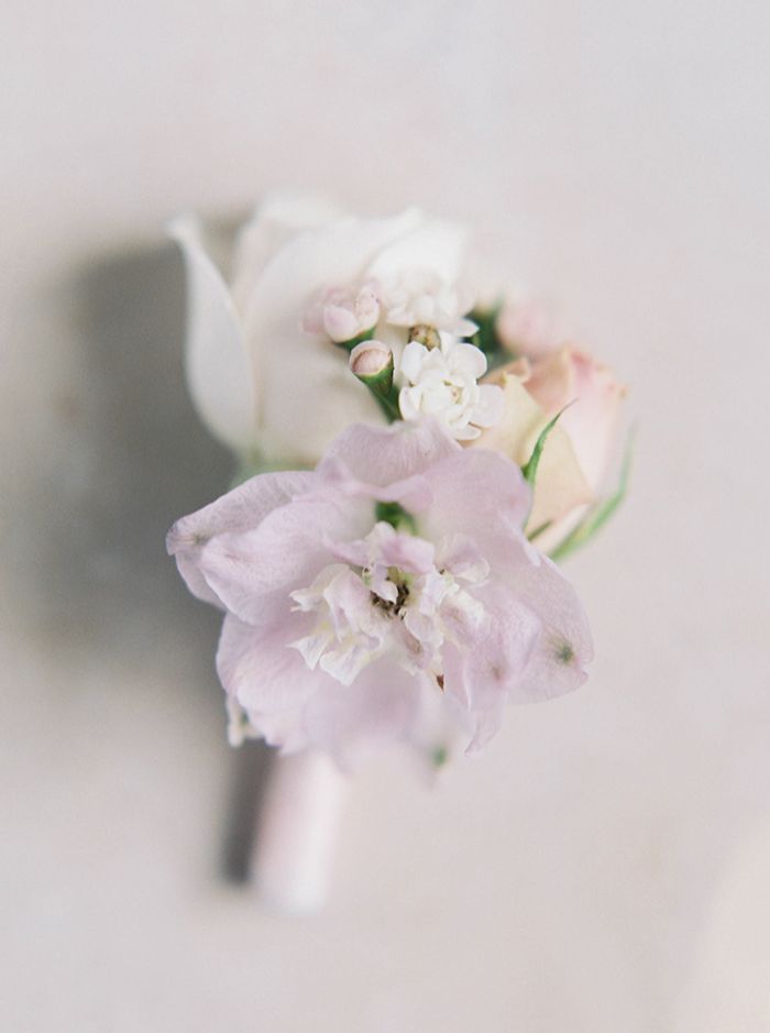 7-purple-white-pink-wedding-flowers