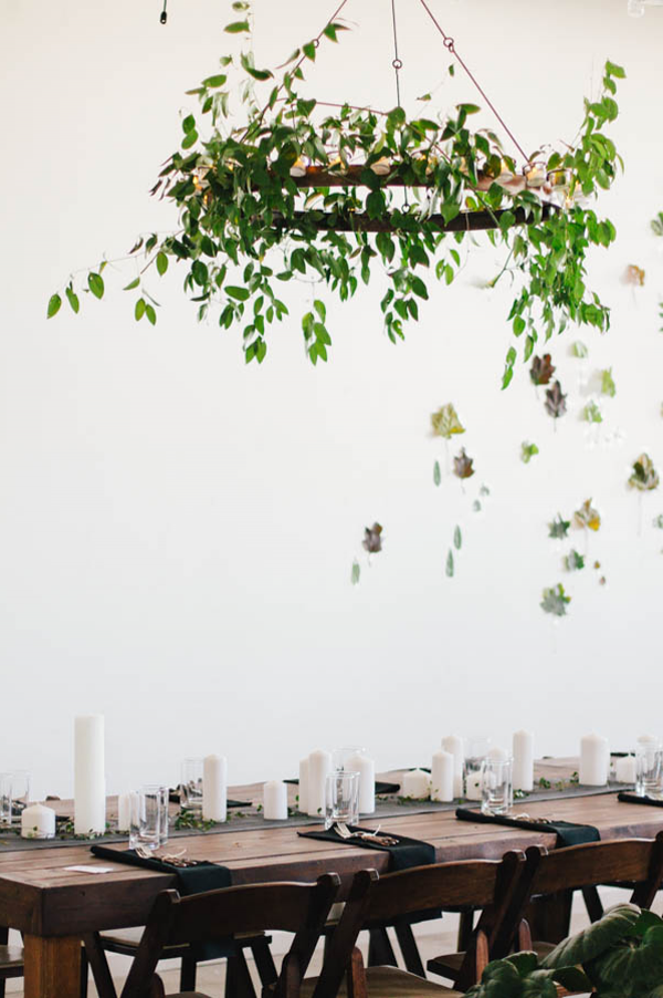 8-chandelier-installation-wedding
