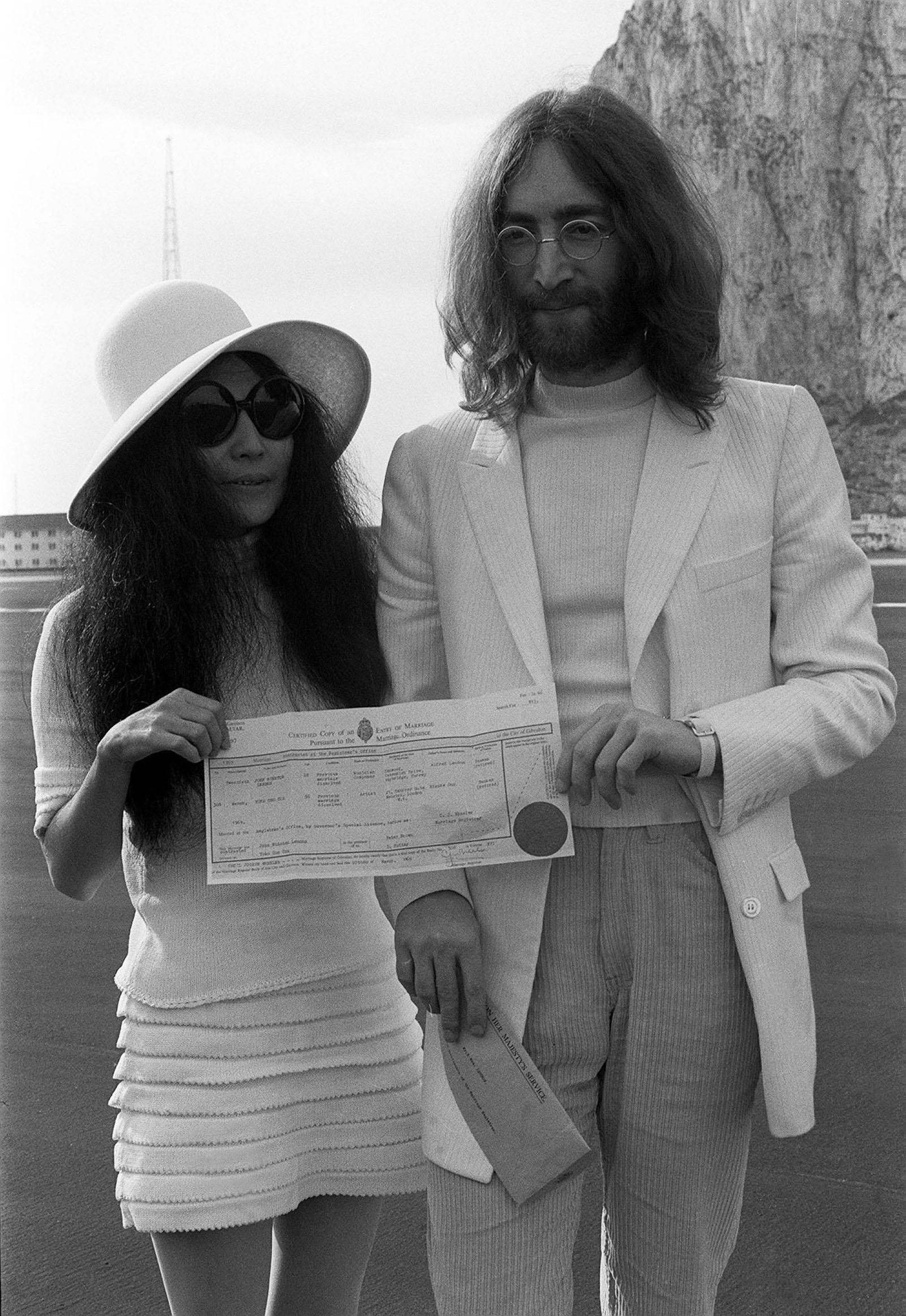 Yoko Ono's wedding dress