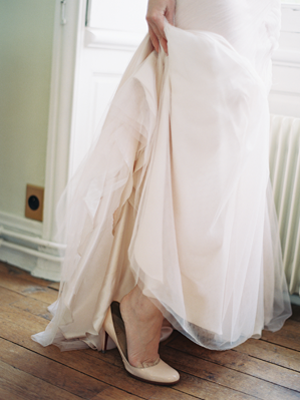 ballet-pink-wedding-heels
