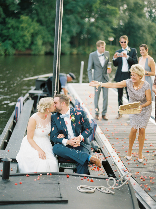 boat-getaway-wedding