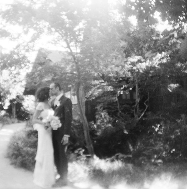 bride-groom-outdoor-2