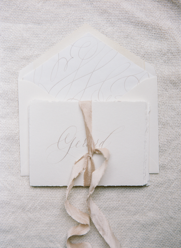 calligraphy-wedding-invitation-ideas