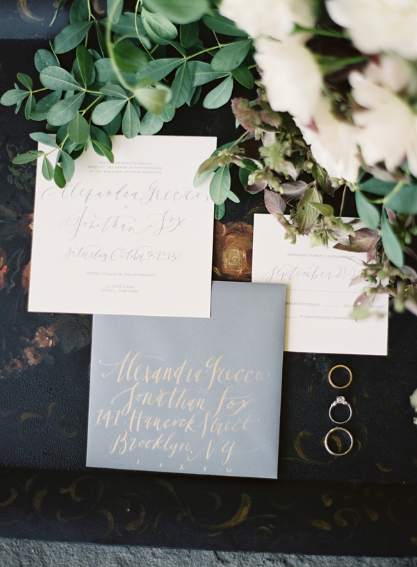 elegant-calligraphy-wedding-inviations
