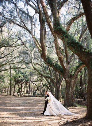 elegant-savannah-plantation-wedding-ideas