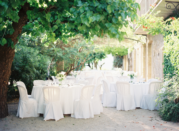 english-all-white-outdoor-wedding-ideas