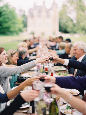family-style-wedding-reception-dinner-ideas