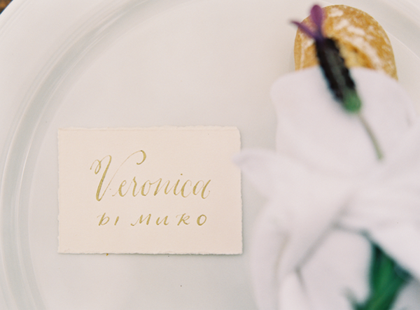 gold-calligraphy-place-card