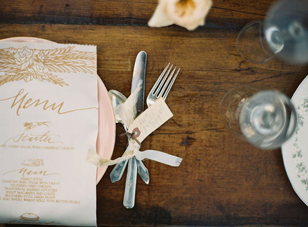 gold-handwritten-wedding-menu-ideas