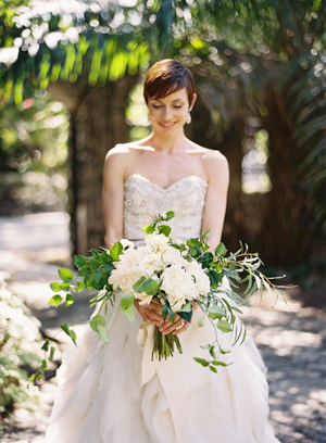 green-and-white-wedding-bouquet