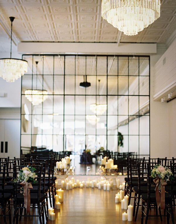 indoor-elegant-wedding-ceremony-ideas