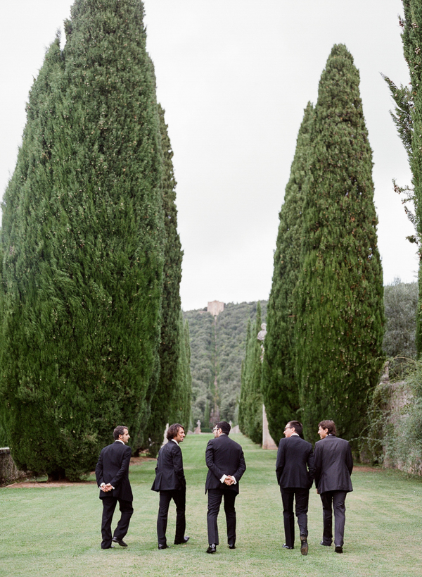 italian-wedding-ideas-groomsmen-suits