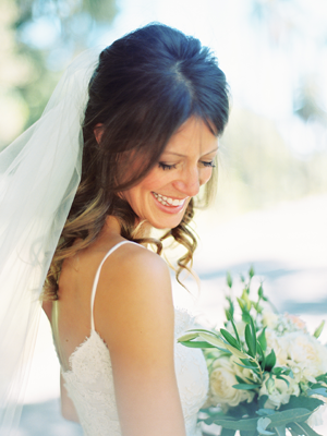kelli-elizabeth-bride-veil-soft-colors