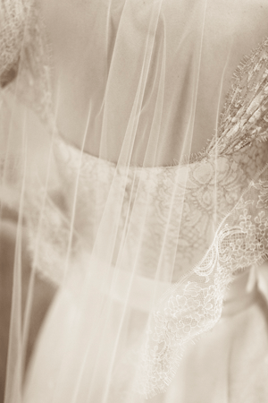 lace-vintage-wedding-veil