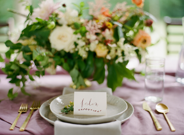 organic-colorful-wedding-table-setting-ideas