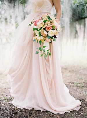 peach-pink-wedding-bouquet
