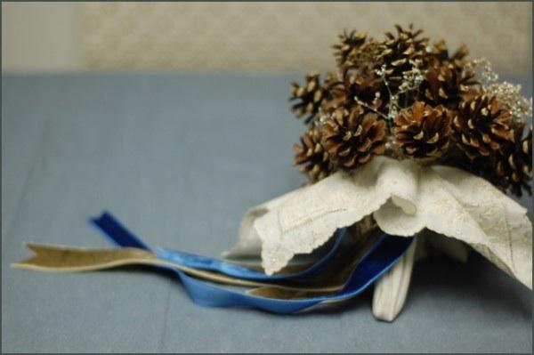 pinecone wedding bouquet