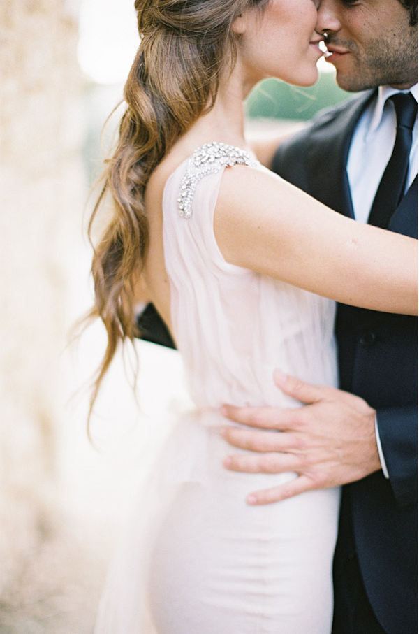 pink-chiffon-sleeveless-wedding-dress