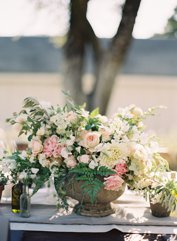 rylee-hitchner-wedding-sonoma-flowers-centerpiece6