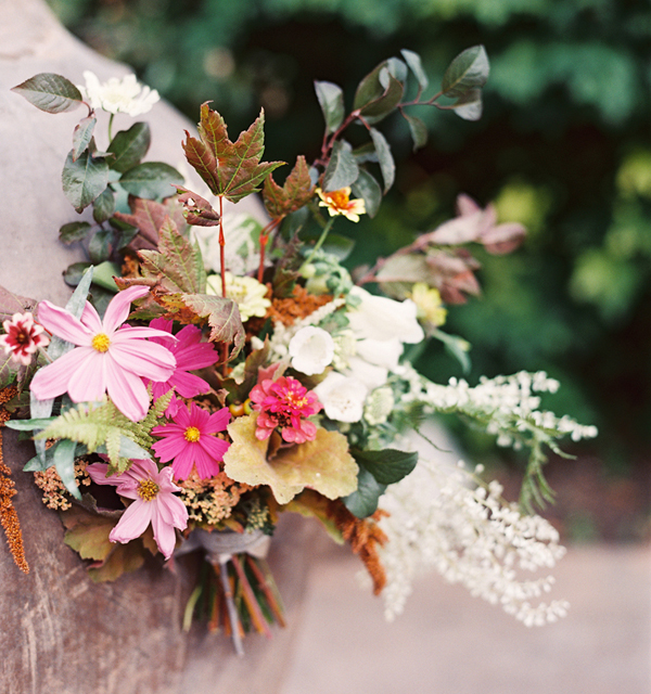 Simple Fall Wedding Bouquets