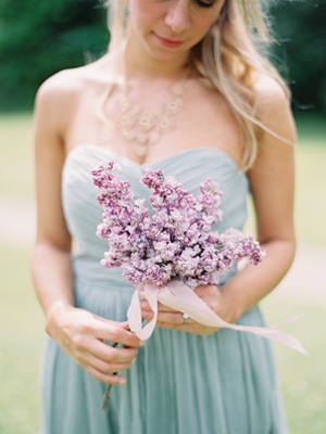 simple-lavender-wedding-bouquet