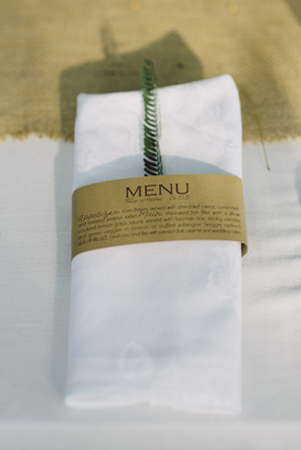 simple-wedding-menu-napkin-wrappers