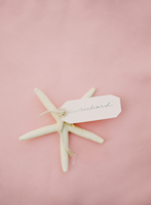 starfish-place-card-wedding-ideas