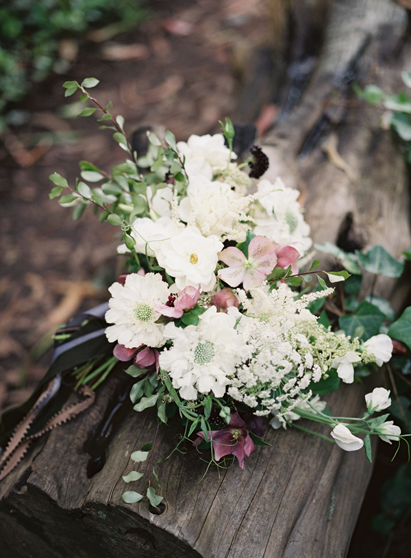 white-and-mauve-wedding-bouquet