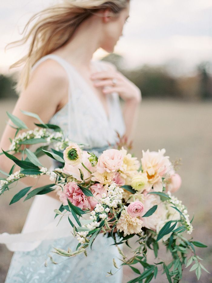 10-spring-wedding-bouquet