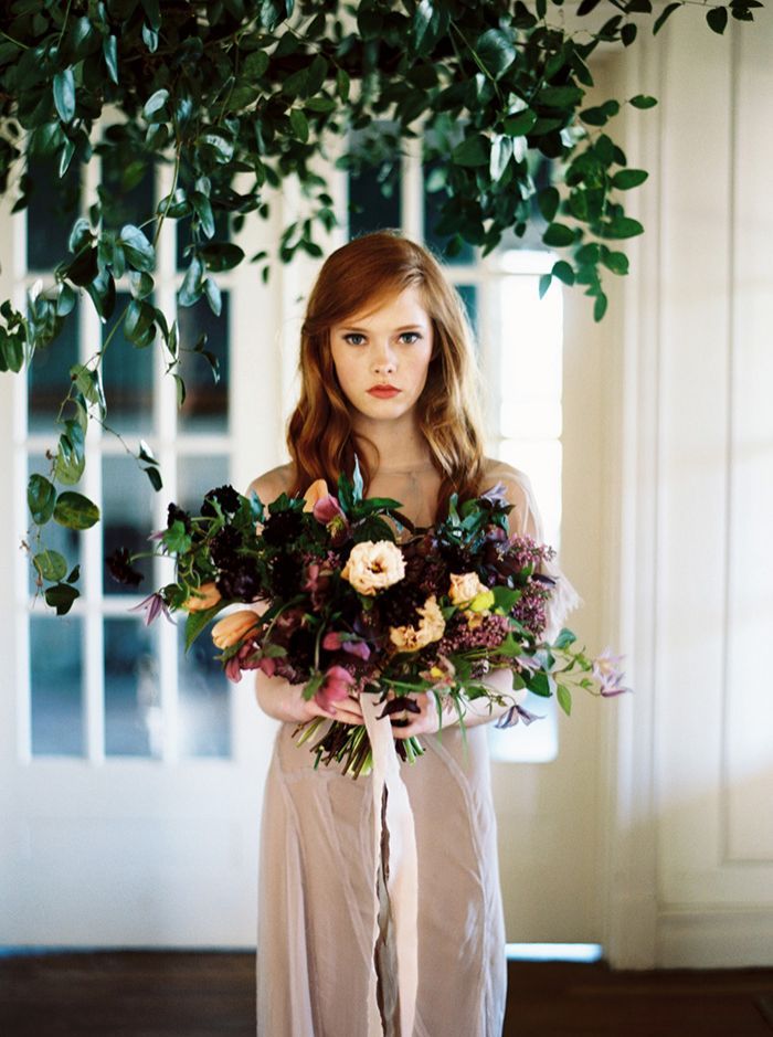 13-heather-hawkins-photography-purple-fall-wedding-bouquet
