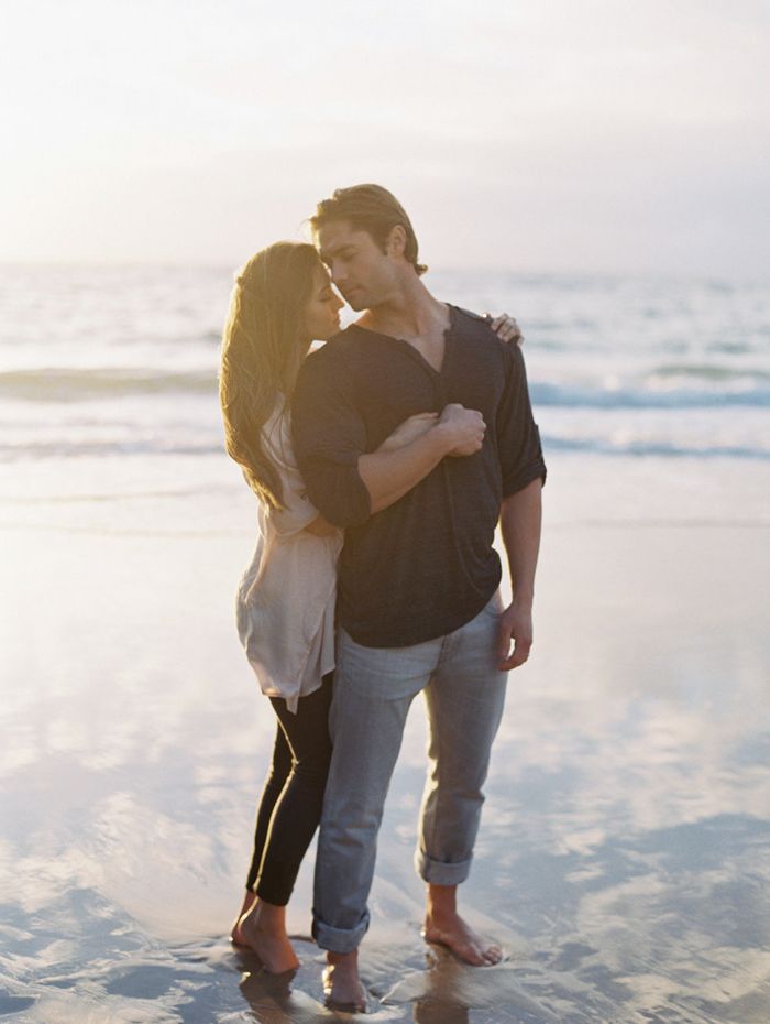 15-beach-engagement-romantic-lauren-balingit