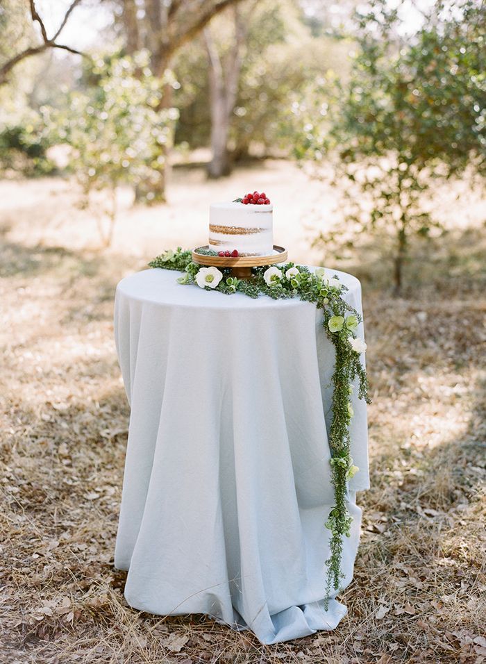 25-simple-wedding-cake-white