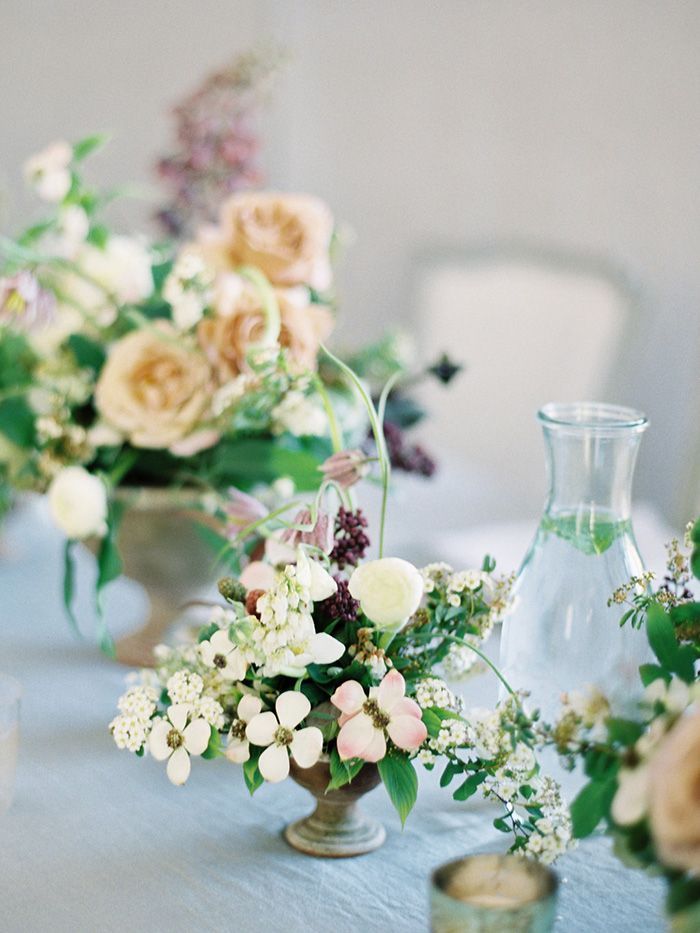 27-white-green-pink-wedding-florals