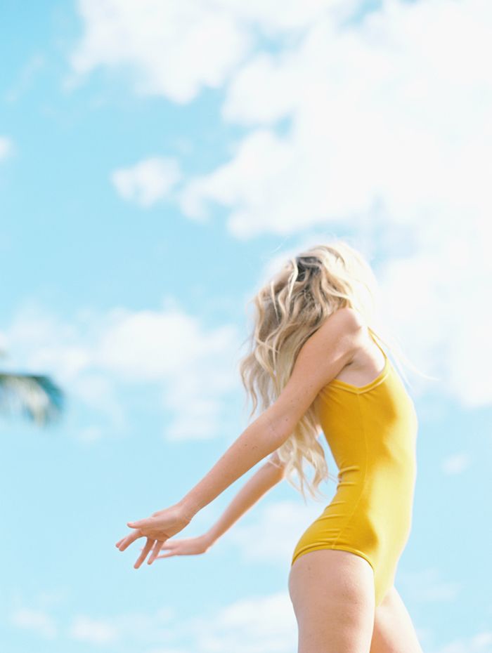 4-yellow-swimsuit-wendy-laurel-photography