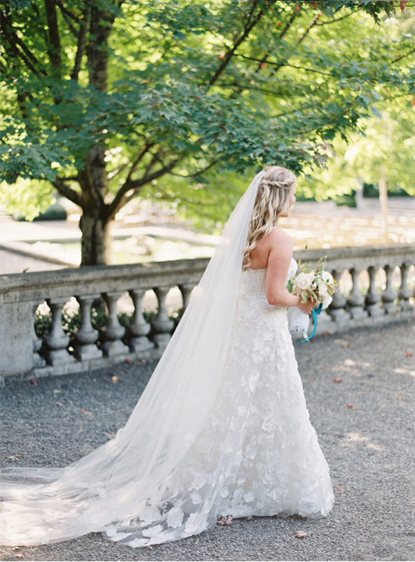 L-white-wedding-dress-small-flower-detail