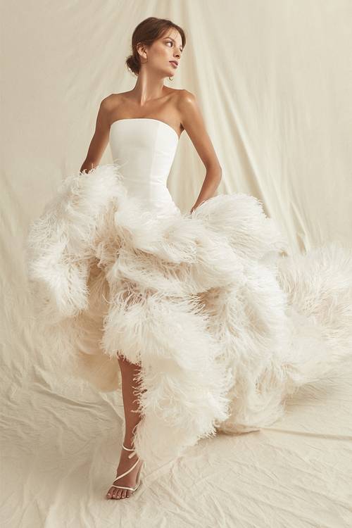 Oscar de la Renta feathers bridal gown