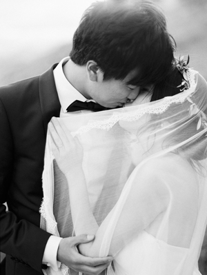 black-white-organic-wedding-photography