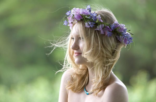 bride-hair-flowers-2